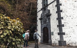 visit-of-the-loretto-chapel-6RWTXx