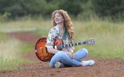 veda-the-string-machine-feat-naissam-jalal-VOa5zU