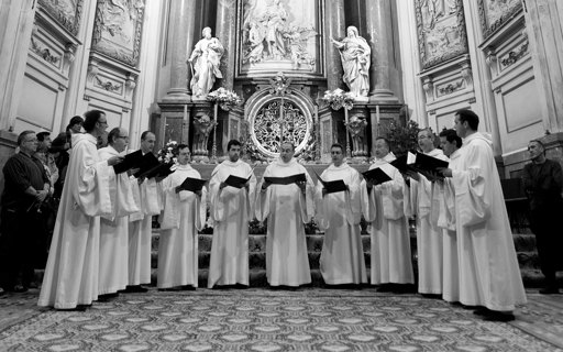 schola-antiqua-madrid-WMlZ9y