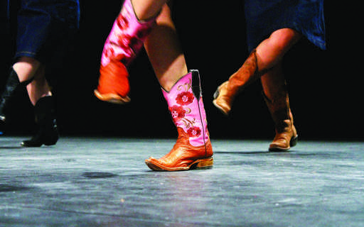 line-dance-IVsTxm