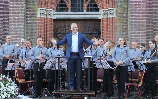 aperitif-concert-with-the-sint-jan-wind-band-f_Gk_7